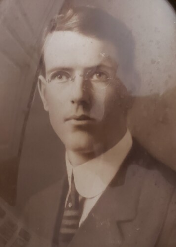 1913 Tufts Universtiy Graduation Photo Prentiss W Taylor