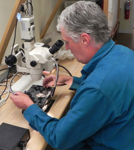 Hamilton Electron Microscope